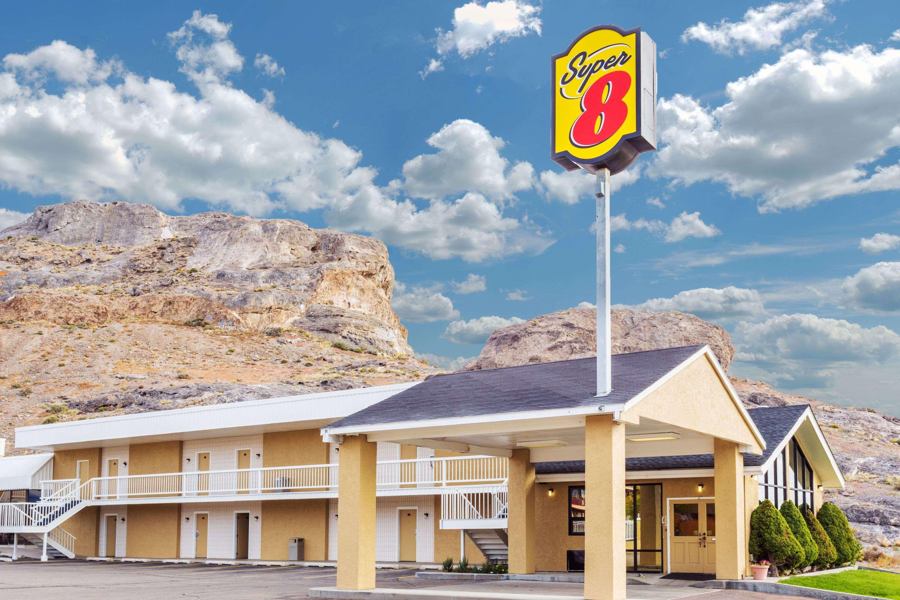 Super 8 By Wyndham Wendover Exterior foto